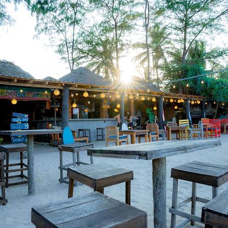 The Beach Lovers Nilaveli Exterior foto
