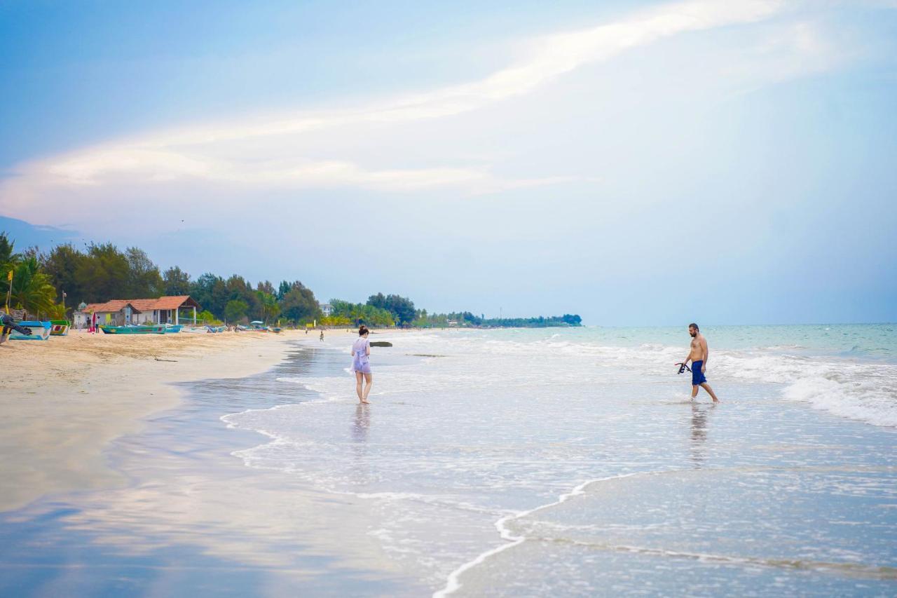 The Beach Lovers Nilaveli Exterior foto