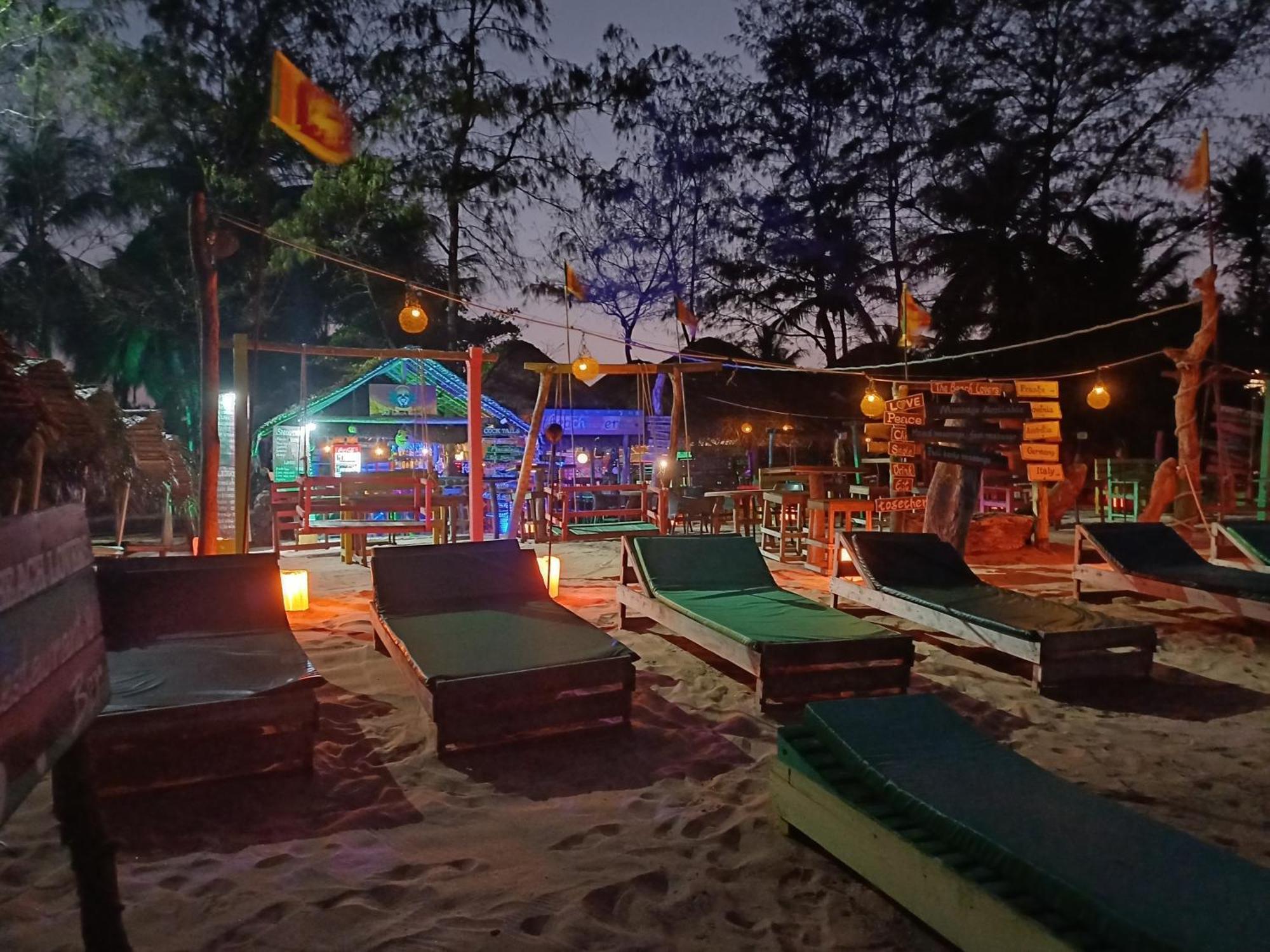 The Beach Lovers Nilaveli Exterior foto